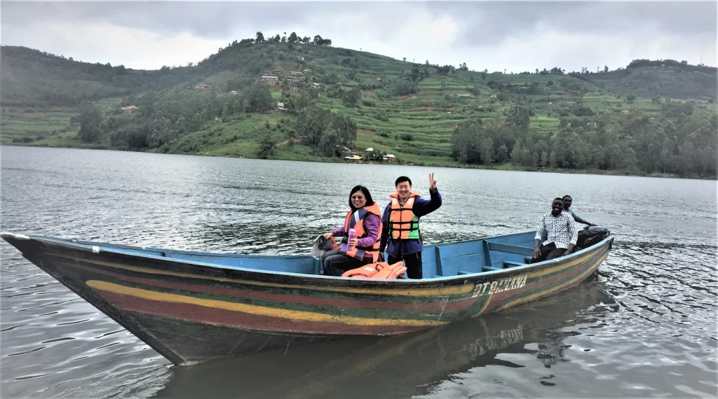 Lake Bunyonyi Budget safaris