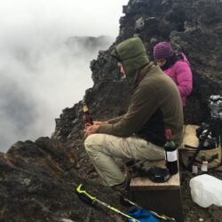 Mount-Nyiragongo-Hikess
